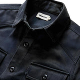 Close up of collar