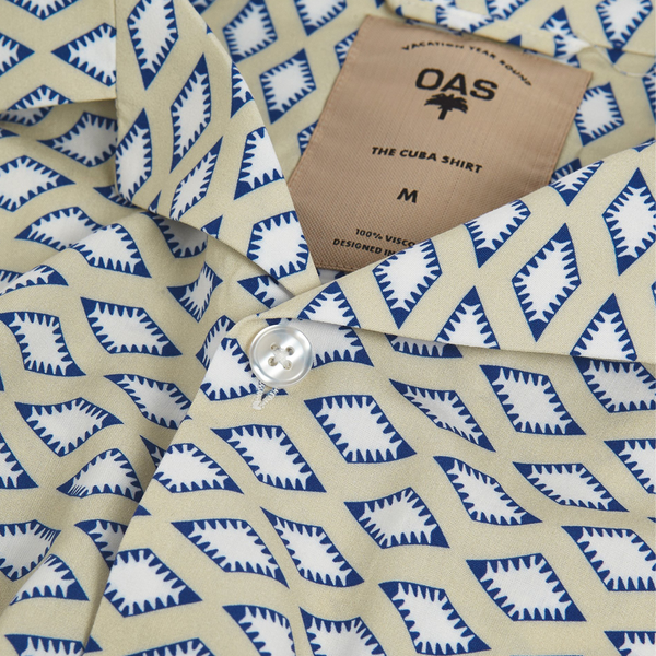 OAS la place viscose shirt close up